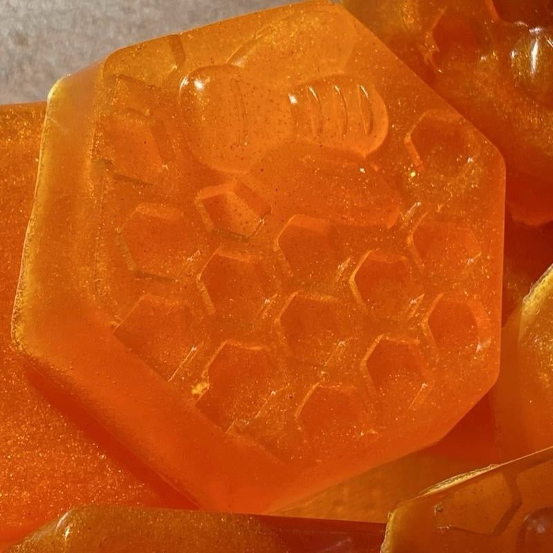 Turmeric & Honey Glow Soap Soothing Face And Body Wash Cleanser For  Daily Cleansing